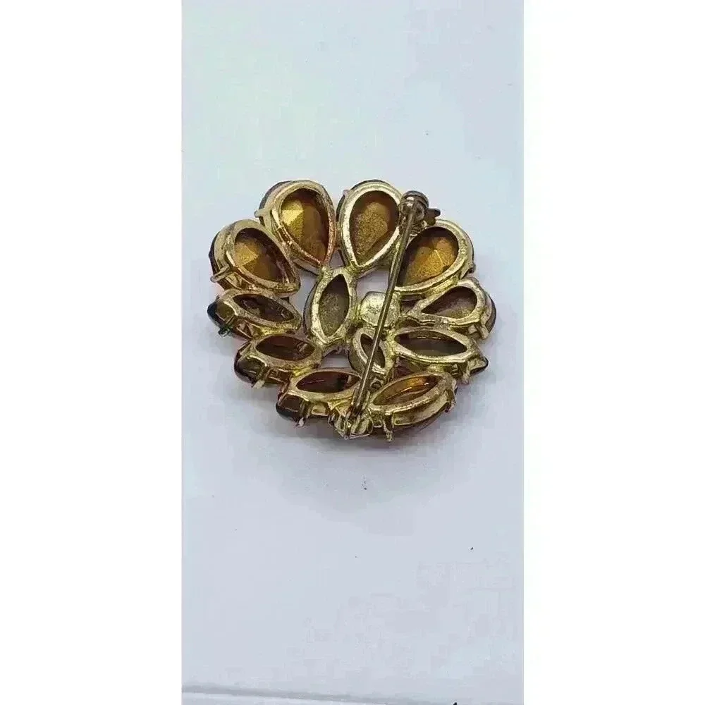 Vintage Brooch RARE Cut Scalloped Rhinestones Molded Glass Flower Gold Wash
